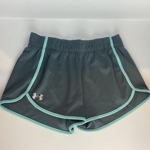 EUC. Under Armour Loose Fit Women’s Running Shorts.